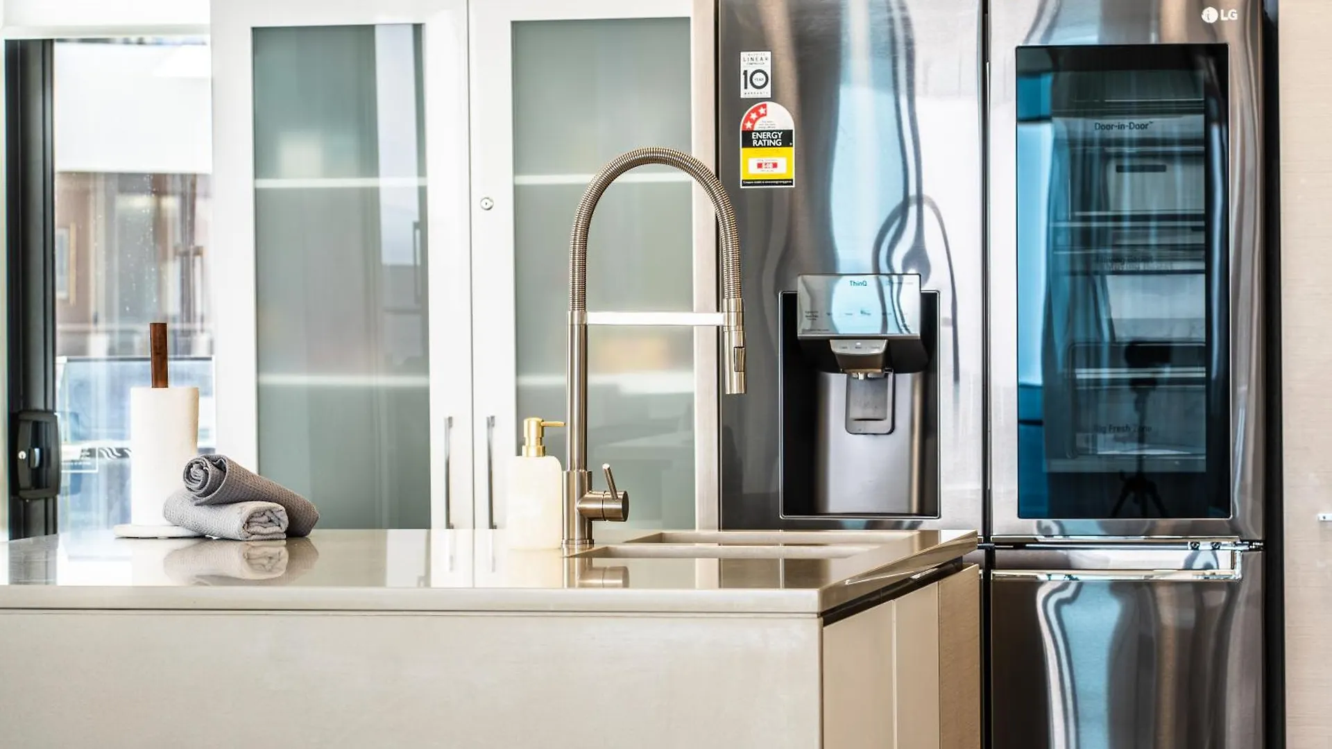 New Soul Luxe Retreat Surfers Paradise W Carpark Gold Coast