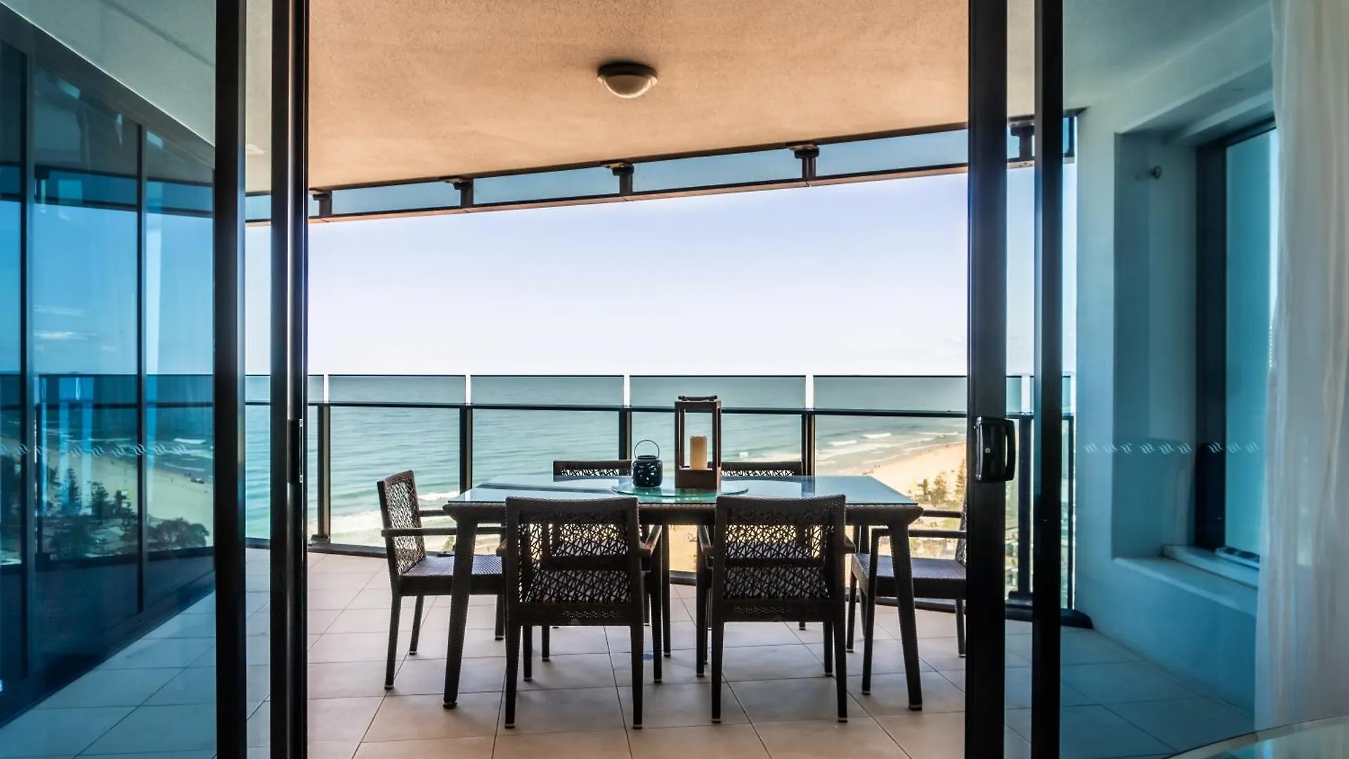 New Soul Luxe Retreat Surfers Paradise W Carpark Gold Coast