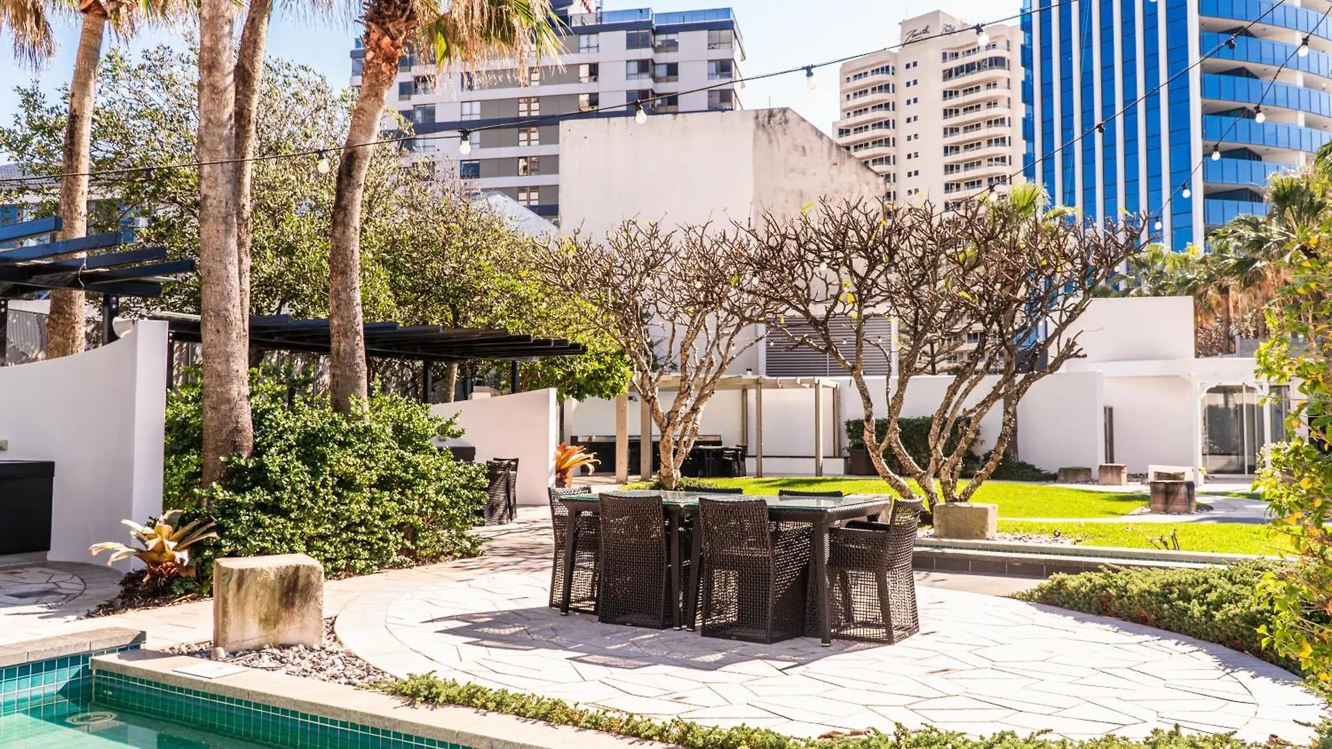 New Soul Luxe Retreat Surfers Paradise W Carpark Gold Coast